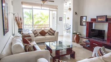 Condo, Multiple Beds (1065 - Mar A Villa) | Living room | TV, DVD player