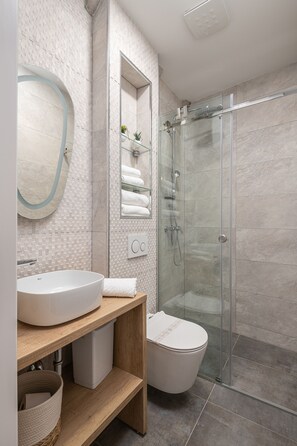 Shower, hair dryer, towels - Apartments Villa Agava - Comfort Studio - First Floor No.4 (Cavtat)