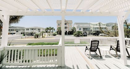 Merimaisema - Erittäin puhdas toisen rivin rantatalo merinäköalalla!