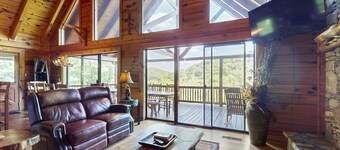 Mountaintop Cabin w/ Amazing Views, Private Hot Tub, &  Outdoor Living Area