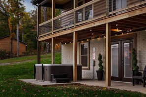 Exterior - Skyline View: New build! A+ views! Spacious! (Stanley)