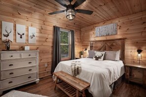 3 sovrum, strykjärn/strykbräda, gratis wi-fi och sängkläder