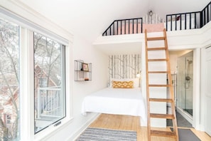 1 habitación, tabla de planchar con plancha, wifi gratis y ropa de cama