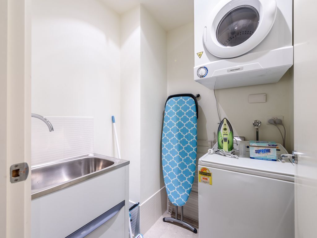 Exclusive Stays - SouthbankONE II — image 2