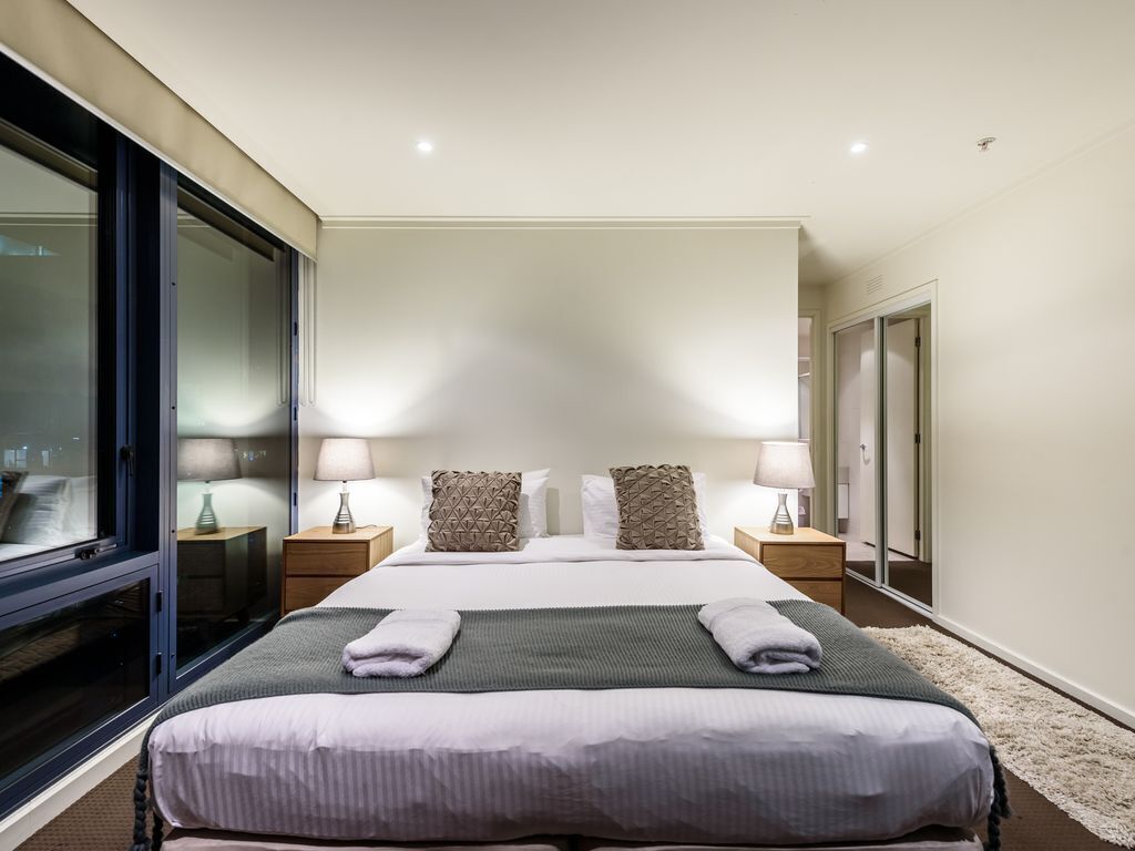 Exclusive Stays - SouthbankONE II — image 10