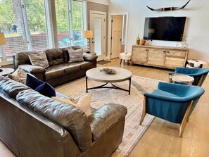 TV - Spacious Home + Walk to SXSW - Kennedy! (Austin)