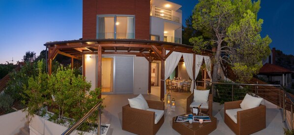 Terassi/patio