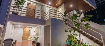 ART & ZEN Family Studio @ SUKHUMVIT 39 BTS Phrompong