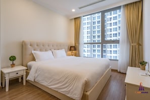 2 habitaciones, tabla de planchar con plancha y internet