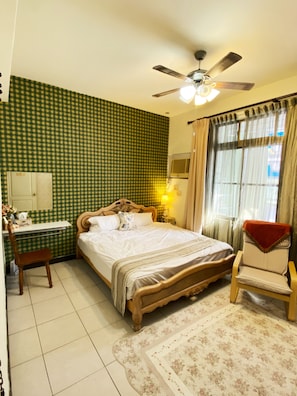 Double Room (3F) | Individually decorated, desk, free WiFi