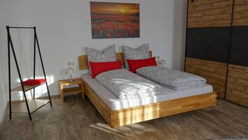 1 makuuhuone, työpöytÀ, ilmainen Wi-Fi, vuodevaatteet