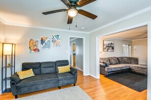 TV, books - Modern Nashville Vacation Home ~ 3 Mi to Downtown! (Nashville)