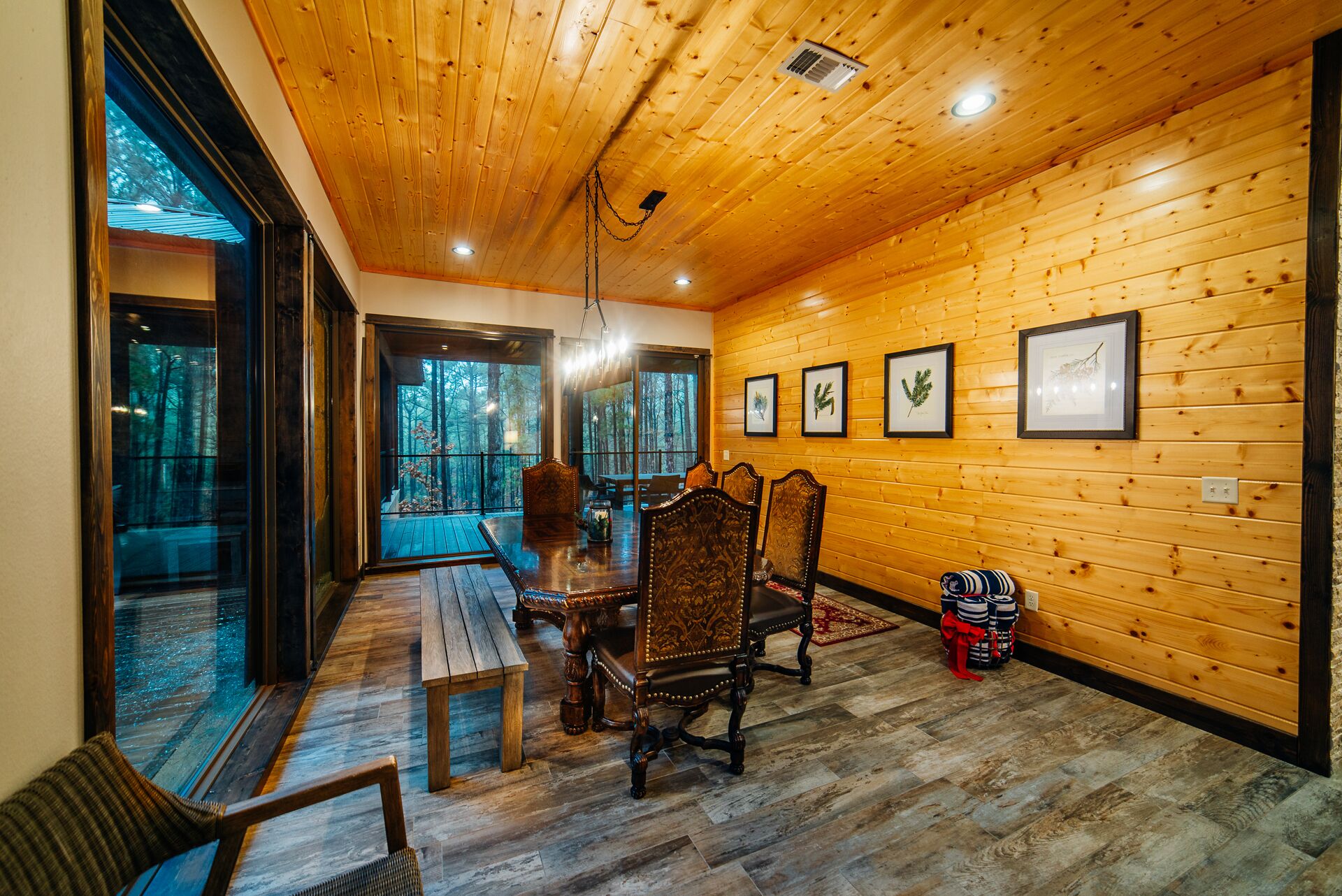 المنشأة من الداخل