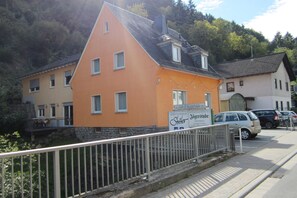 Exterior - Vacations away from the hustle and bustle in the idyllic Middle Rhine Valley (Bacharach)