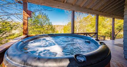 Luxury River Front Cabin on Glover River 15 Mins North of Hotchatown