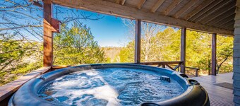 Luxury River Front Cabin on Glover River 15 Mins North of Hotchatown