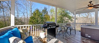 River Rock Cabin - Riverfront on Glover River! Seclusion and just a short drive