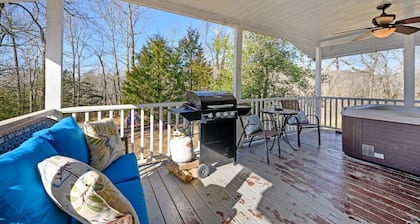 River Rock Cabin - Riverfront on Glover River! Seclusion and just a short drive