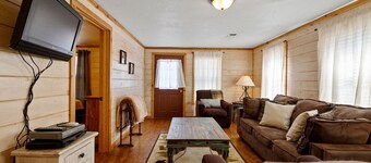 River Rock Cabin - Riverfront on Glover River! Seclusion and just a short drive