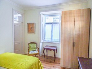 3 室のベッドルーム、アイロン / アイロン台、WiFi、ベッドシーツ