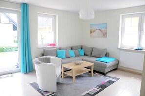 Unclassified image, 2 of 10, button