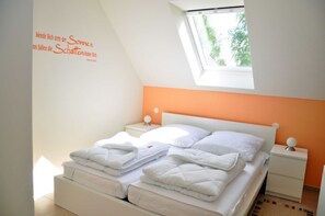 3 Schlafzimmer, Reisekinderbett, WLAN