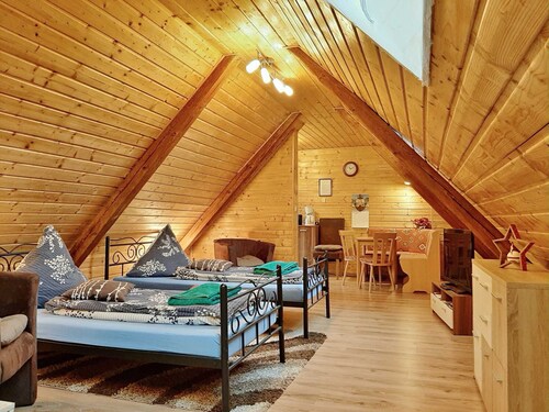 Vacation apartment Kamila 2 - Ferienwohnung-Kamila TH-Montageservice