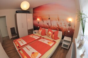 4 slaapkamers, reisbedje, wifi