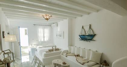 Royal Gem by Mykonos (Super Clean Pool Maisonette)
