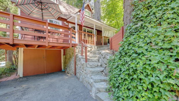 Exterior - Vintage 'Snow White' Cottage ~ 2 Miles to Village! (Lake Arrowhead)