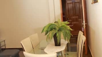 Departamento de lujo, 1 habitación | Servicio a la habitación