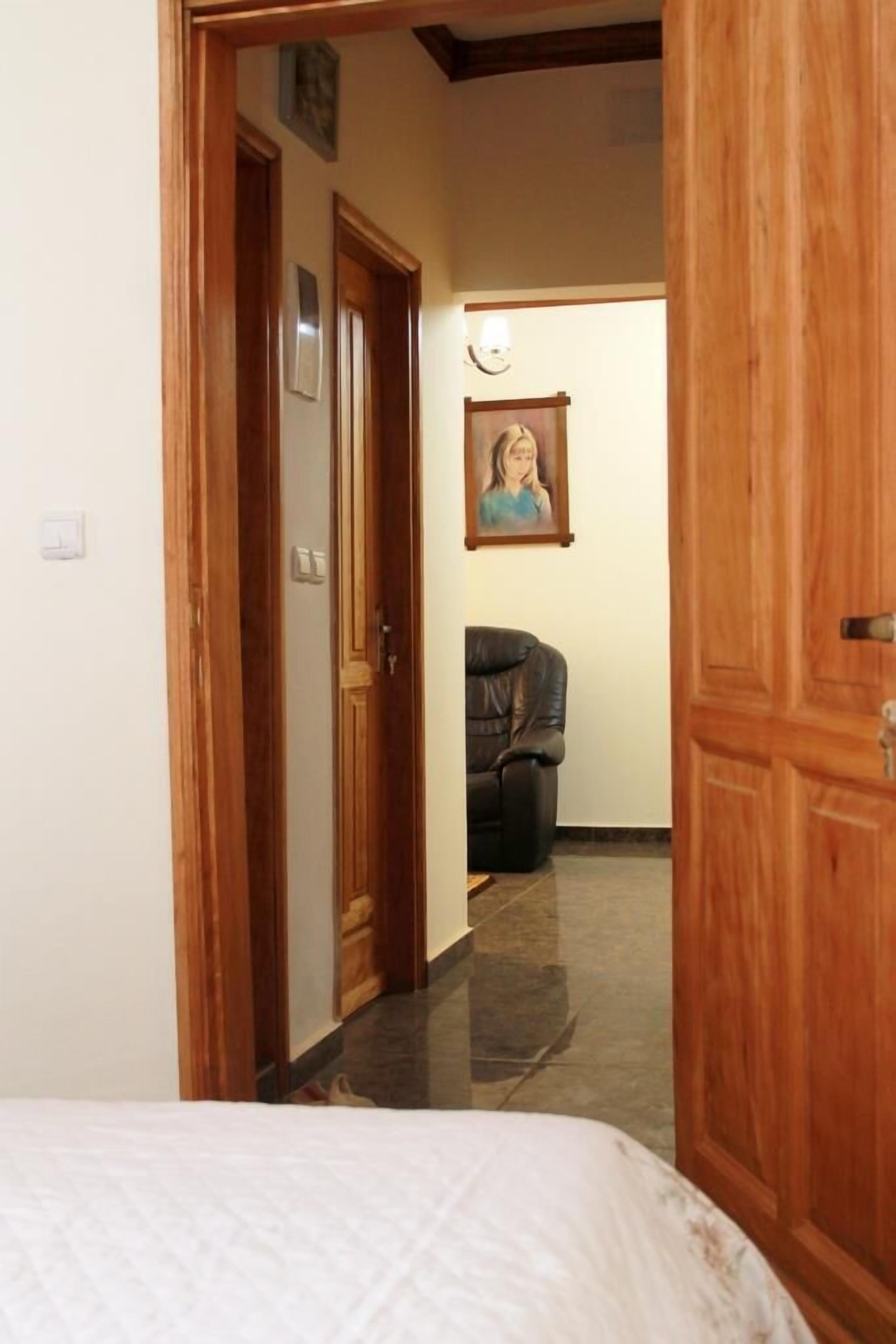 Business Apartment, 2 Bedrooms | Desk, laptop workspace, iron/ironing board, free WiFi