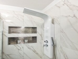 Bathroom - Luxury 4 star apartment by the sea (Brodarica)