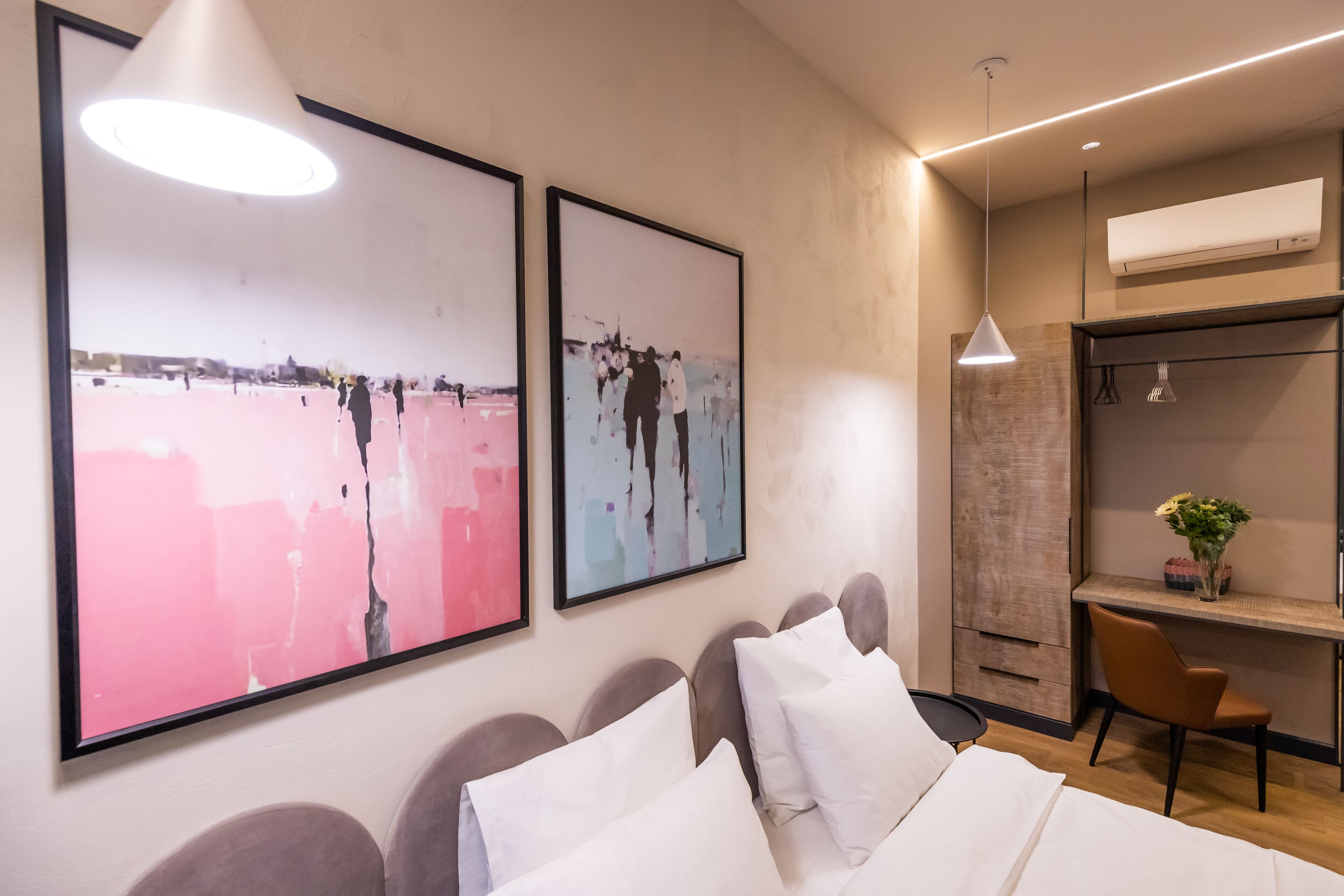 deluxe double room | 1 bedroom, in-room safe, desk, soundproofing