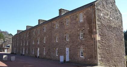 Wee Row Hostel