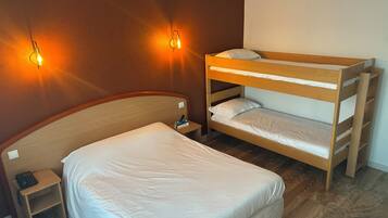 Chambre Familiale | Décoration personnalisée, ameublement personnalisé, bureau