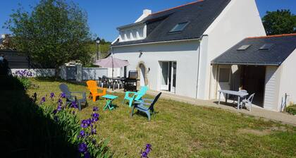 House close to the sea at the foot of the coastal paths