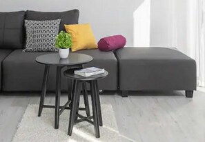 Apartment (2 Bedroom Apt with Balcony n Sea View) | Living room | 25-inch TV with satellite channels - Apartment Dolce (Konavle)