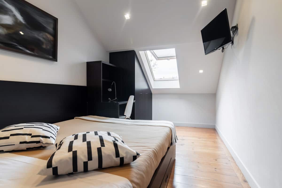 Bureau, rideaux occultants, chambres insonorisées, Wi-Fi gratuit