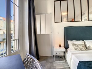 2 bedrooms, iron/ironing board