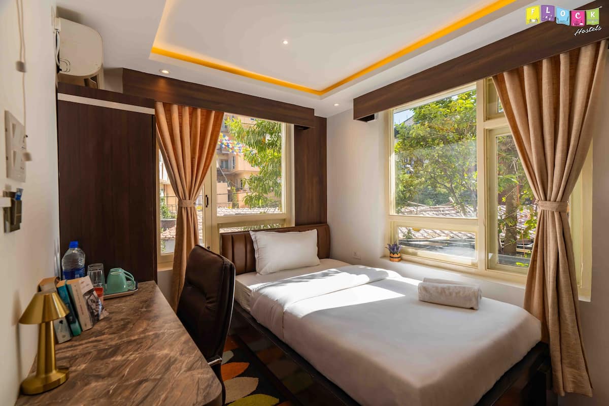 Deluxe Single Room | 1 bedroom, premium bedding, memory foam beds, desk