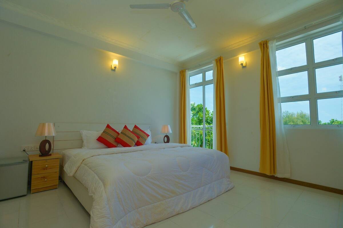 Comfort Double Room | WiFi (free), individually decorated, individually furnished, bed sheets