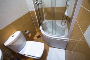 Combined shower/bathtub, jetted bath, hydromassage showerhead