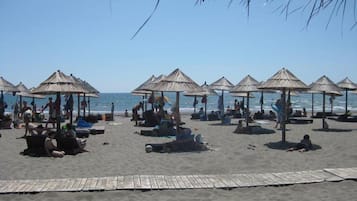 Private beach nearby, white sand, sun-loungers, beach umbrellas