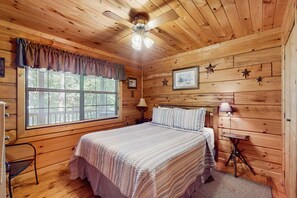 2 bedrooms, iron/ironing board, bed sheets