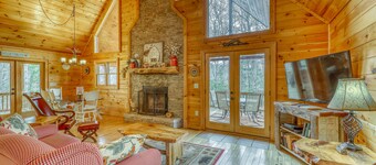 Stunning cabin w/ private hot tub, game room, & expansive deck - great view
