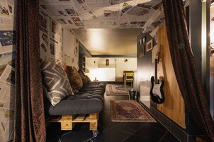 Appart-Raum | Living area | Flat-screen TV