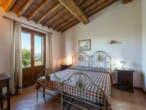 2 habitaciones, cuna de viaje, wifi gratis y ropa de cama 