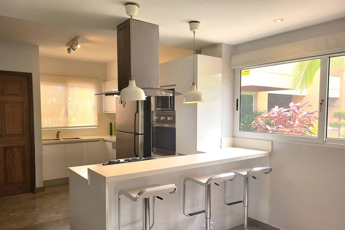 Basic Townhome | Private kitchen
