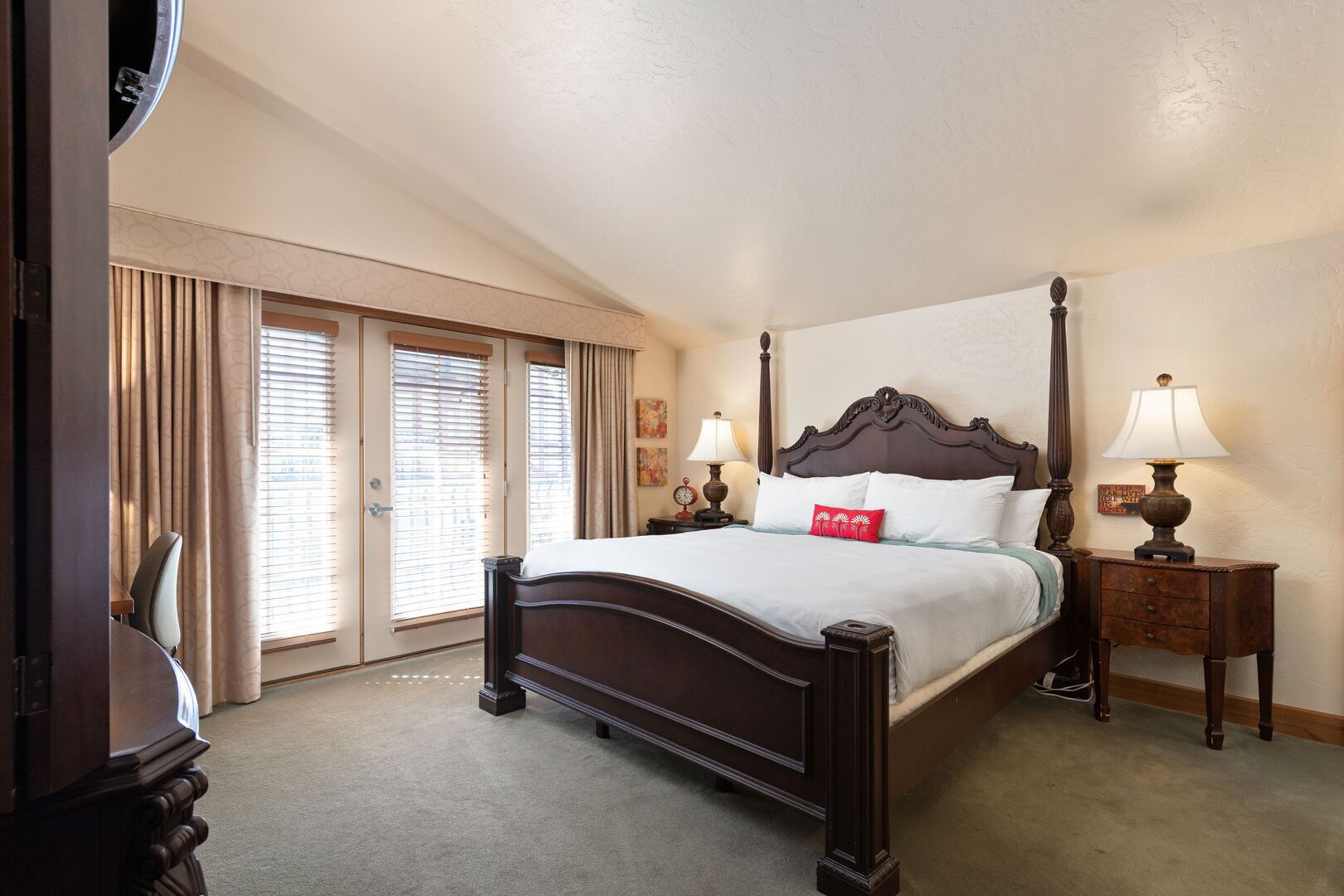 3 多间卧室、办公桌、熨斗/熨衣板、免费 WiFi